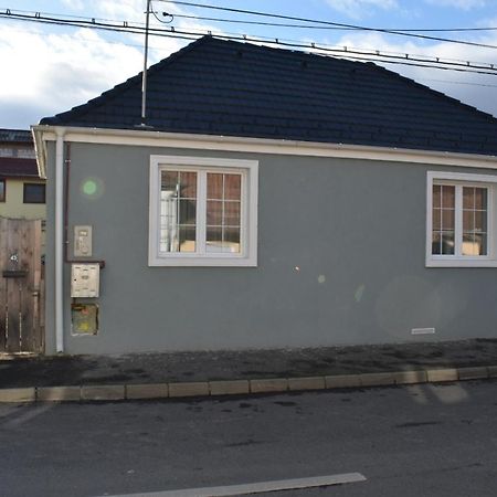 Flh - Grandparent'S House- A Small Beautiful House 锡比乌 外观 照片