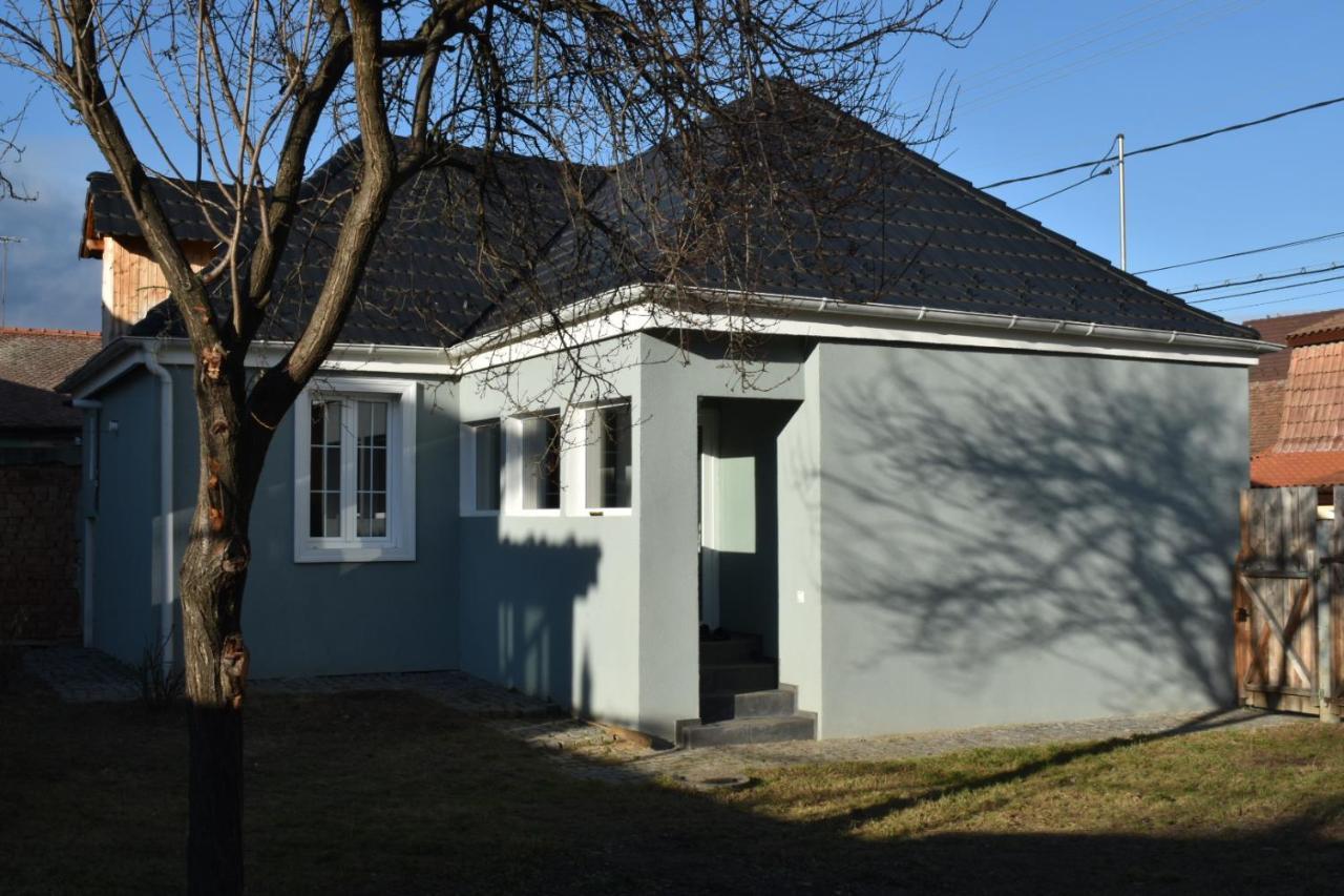 Flh - Grandparent'S House- A Small Beautiful House 锡比乌 外观 照片